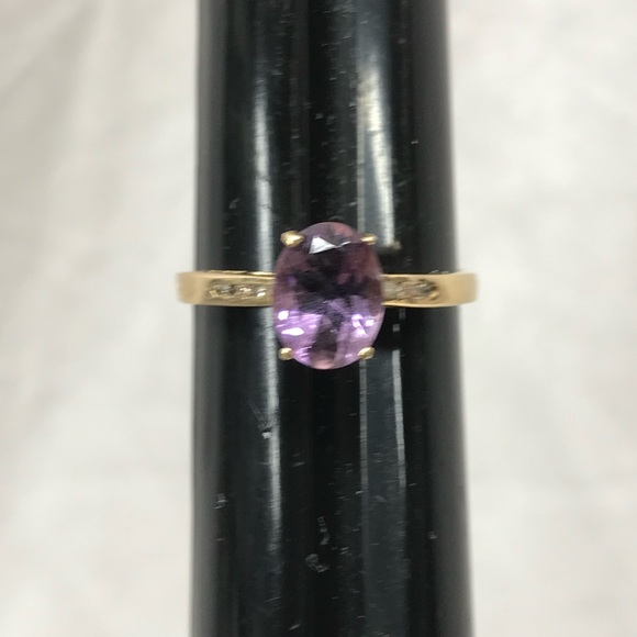 10k Solid Yellow Gold Oval Genuine Amethyst Ring Size 6.5 - Picture 9 of 12